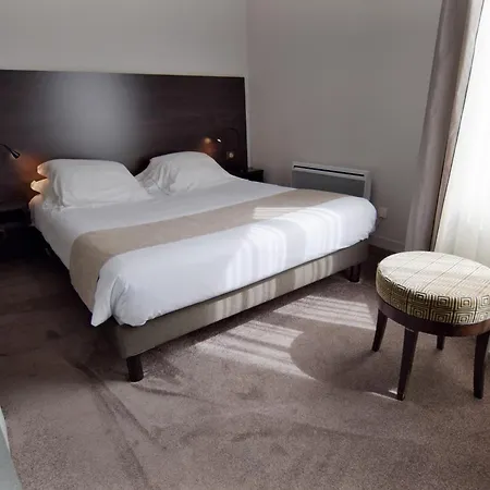 Ronsard Hotel