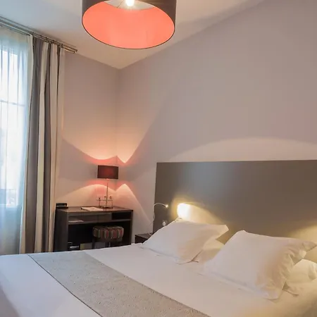 Ronsard Hotel 2*
