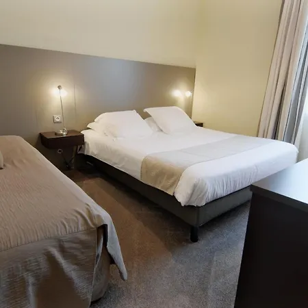 Ronsard Hotel