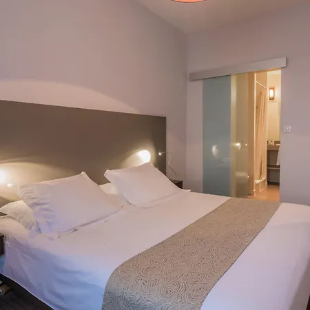 Hotel Ronsard 2*