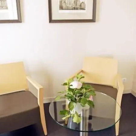 Hotel Ronsard 2*