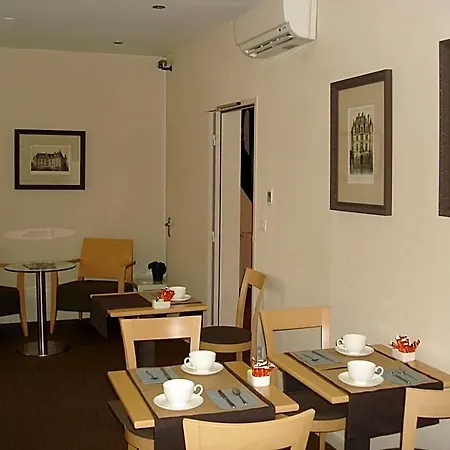Hotel Ronsard 2*