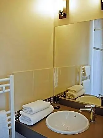 Ronsard Hotel 2*